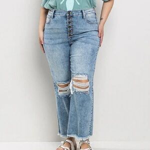 Sneak Peak button-up High Rise frazzle bottom Blue Jean, size 22